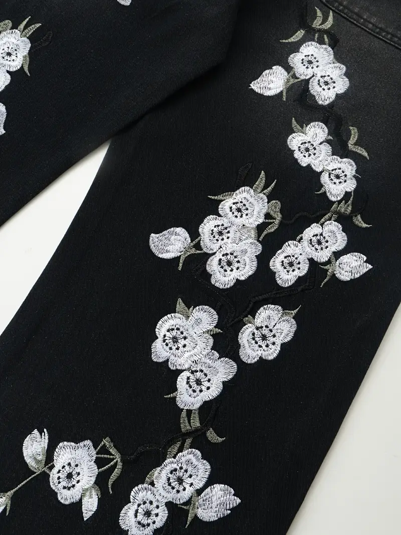 Embroied Flowers Baggy Jeans